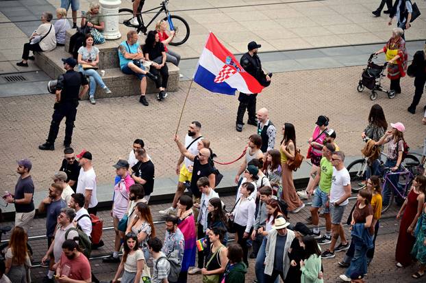 Zagreb: 25. Povorka ponosa LGBTIQ zajednice "Korak po korak, iskorak!"