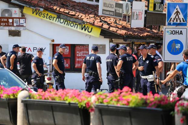 Policija u Novom Pazaru nakon obračuna navijača Novog Pazara i Jagiellonia Bialystoka