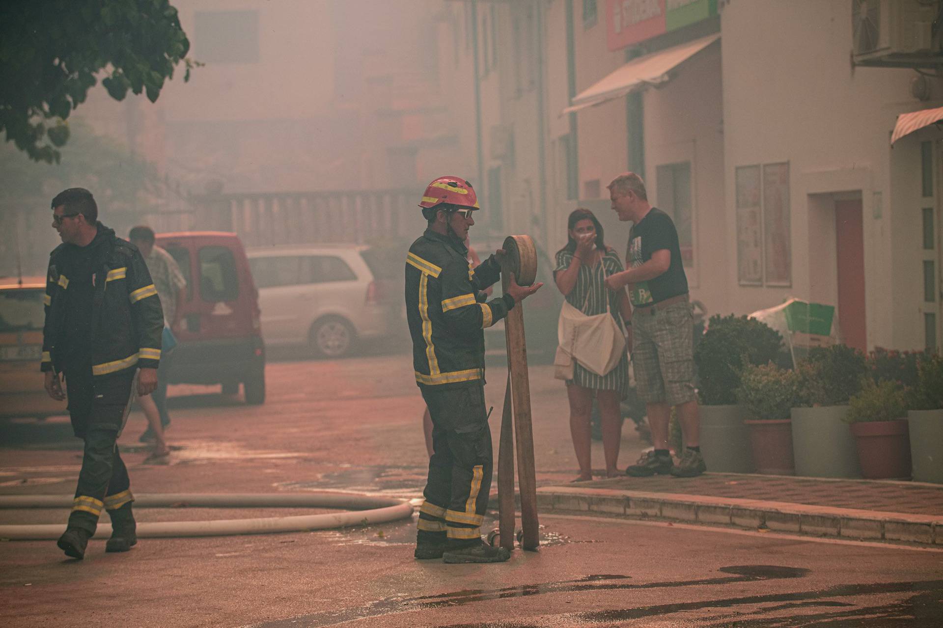 Pogledajte zapanjujuće prizore katastrofe u Zatonu kod Vodica