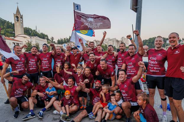 Ploče: Pobjednici ovogodišnjeg Maratona lađa je ekipa iz Zagreba