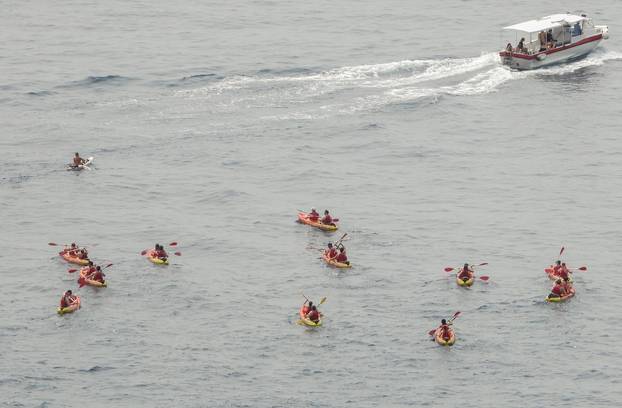 Dubrovnik ljeti, tisuće posjetitelja, ali i bogata ponuda za svakoga