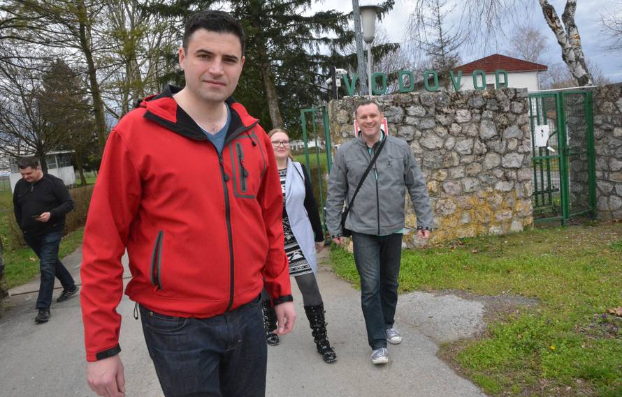 Bernardić u Sl. Brodu: HDZ-ovi ministri se ovdje poslikaju i odu