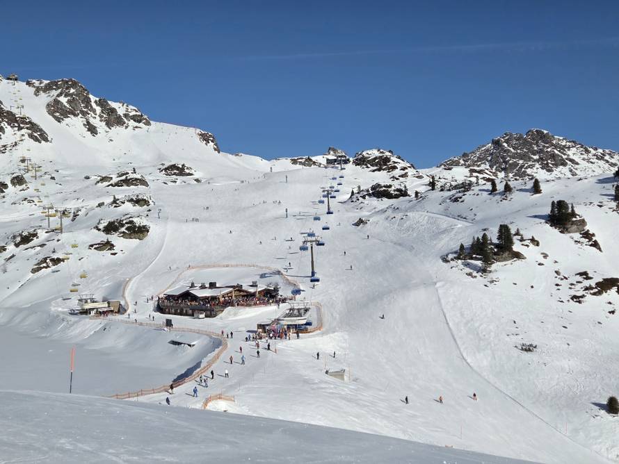 Skija 50 ili 60 tisuća Hrvata, a potroše 150 milijuna eura: Žale se na cijene, a onda sve zapiju