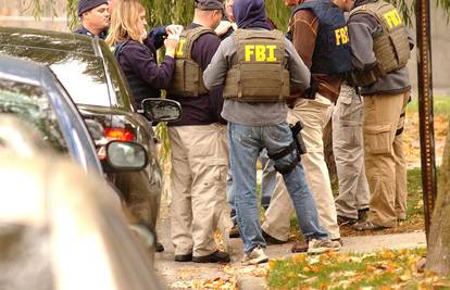 FBI je uhitio muškaraca kojeg povezuju s otrovnim pismom