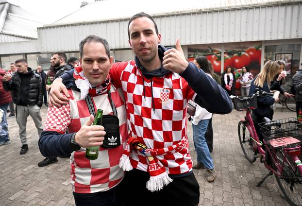 Ljubljana: Dolazak navijača na utakmicu Francuska - Hrvatska 