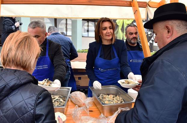 Požega: Udruženje obrtnika i Turistička zajednica na Veliki petak organizirali podjelu posnih obroka građanima