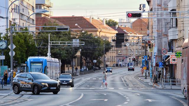 Zagreb: Prazne gradske ulice