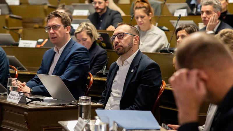 ZG skupština usvojila dokument o zabrani 'zds' na koncertima: 'To je ustaški pozdrav'