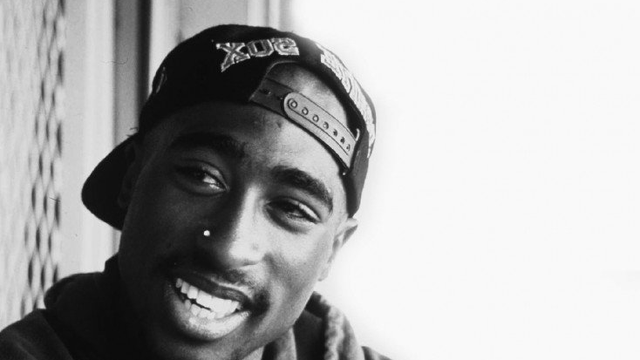 Tupacovog ubojicu nisu nikada našli, a postoje brojne teorije o njegovoj smrti: 'Ma, on je živ!'