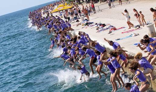 Zadar: Na Millenium jumpu s rive skočilo 1500 ljudi