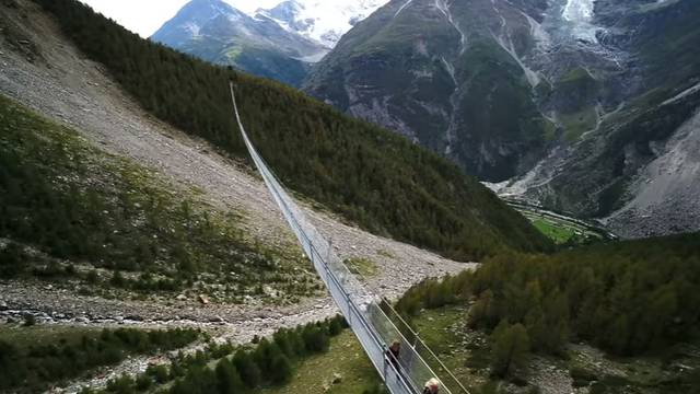 Dug 494 metara: U Švicarskoj otvorili najduži pješački most