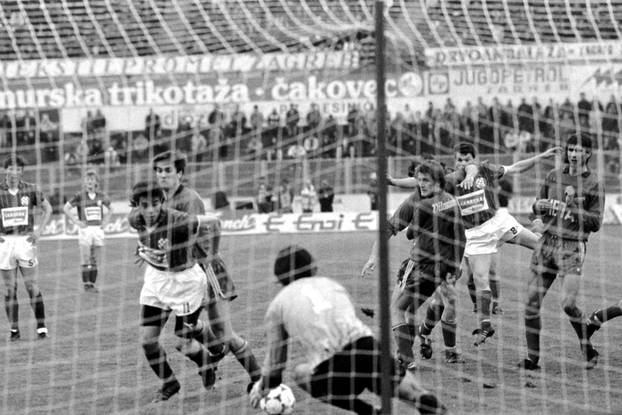 Zagreb: Savezna liga Jugoslavije, Dinamo - Borac, 7.4.1990.