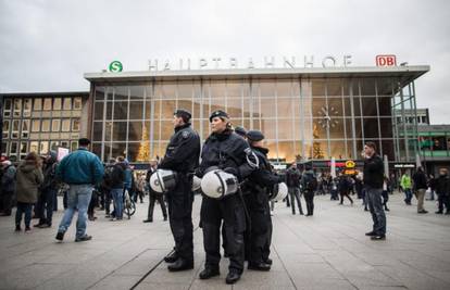 Policija je zataškala da su napadači u Kölnu bili azilanti?