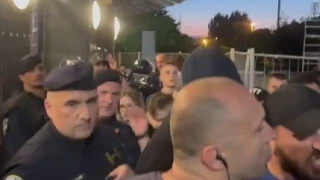VIDEO Kaos ispred Draženova doma, stotinjak navijača ostalo pred dvoranom: 'Nema mjesta!'