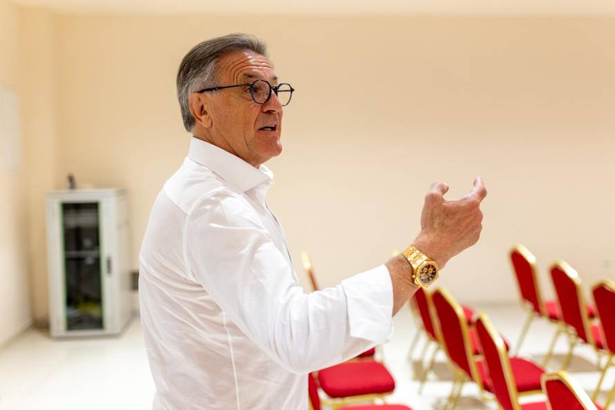 Mostar: Zdravko Mamić stigao na najavljenu konferenciju za medije