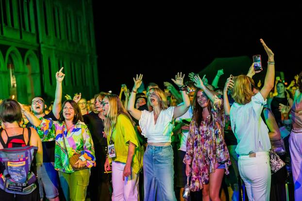 Split: Na drugoj večeri Splitskog Festivala nastupili su TBF i Jazz orkestar HRT-a