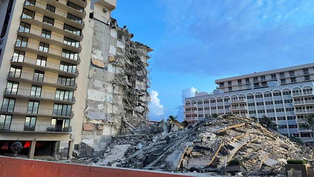 Partial building collapse near Miami Beach
