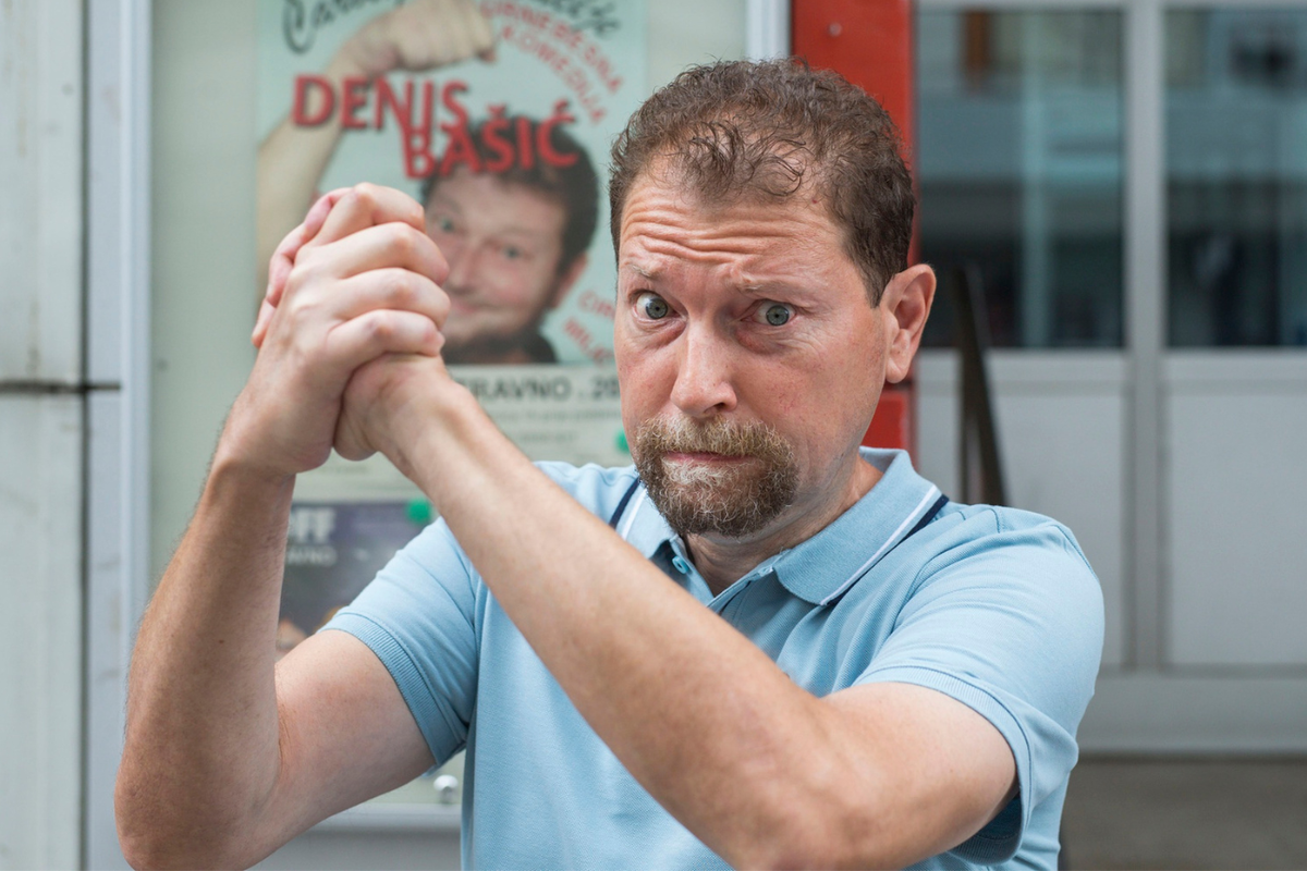 Poznati imitator Denis Bašić vraća se na scenu: Smršavio je 25 kila, no i dalje zvuči kao Ćiro