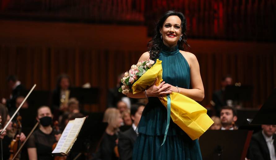 Marija Vidović donosi svoj novi 'Trenutak sreće': Stižu pjevači Sandi Cenov i Drago Diklić...