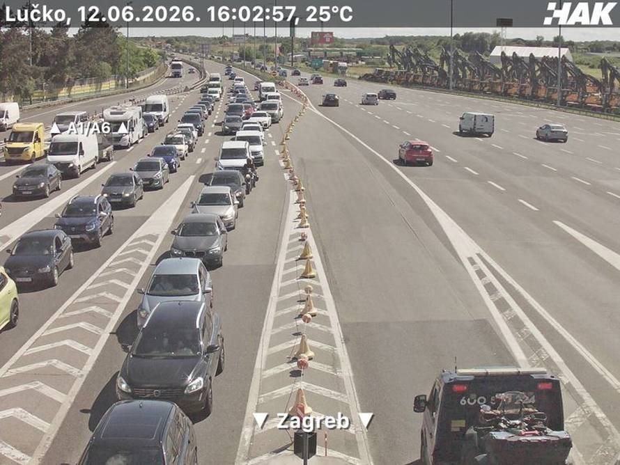 SVI IDU NA MORE Stvorile se velike gužve. Evo gdje se čeka