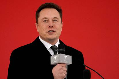 Musk radnicima Tesle: Vratite se u ured ili napustite tvrtku