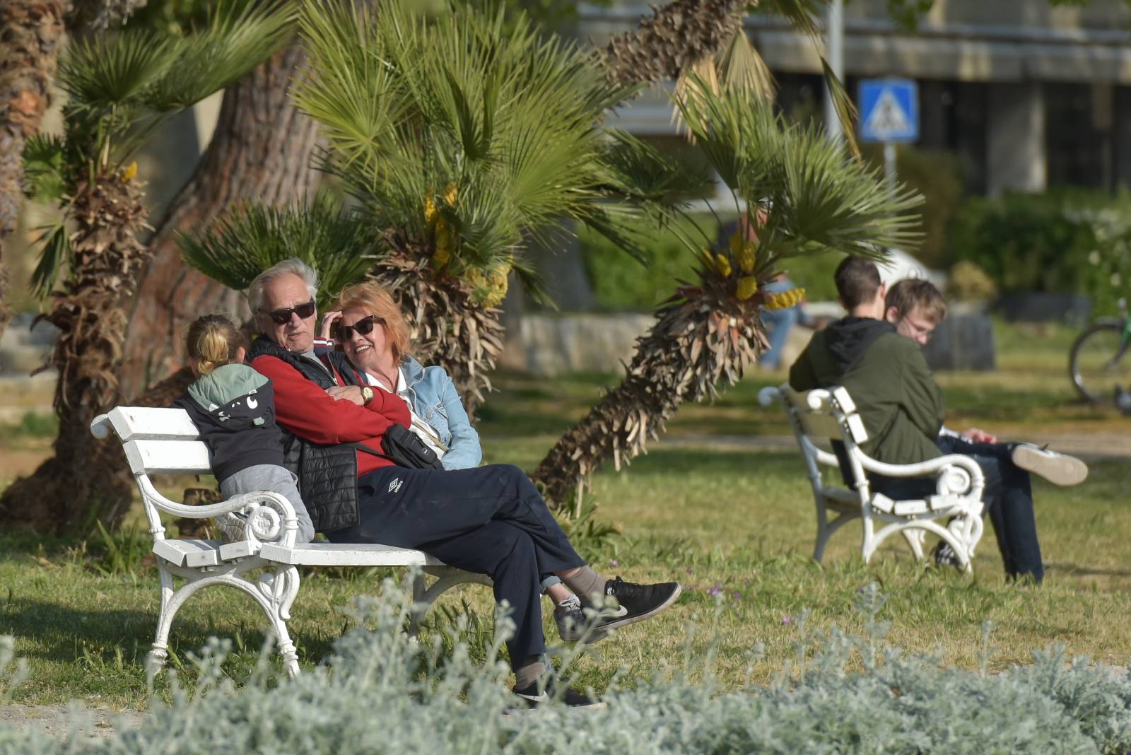 Zadrani su iskoristili sunčano vrijeme za boravak na otvorenom