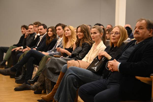 Sinj, 19.10.2025 - Pretpremijera prve epizode serije Divlje pcele 