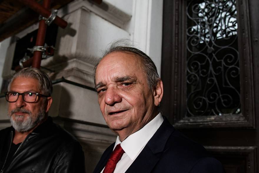 Glavaš vikao na izlazu iz sudnice: "Sram vas bilo, nabijem vas..."