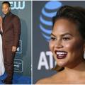Chrissy Teigen 'izbacila' noge, a ni grudi nisu ostale 'zakinute'