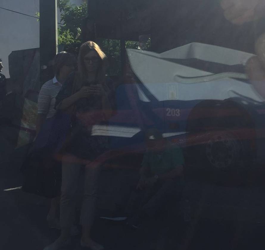 ZET-ov bus zabio se u ogradu: Četvero ljudi završilo u bolnici