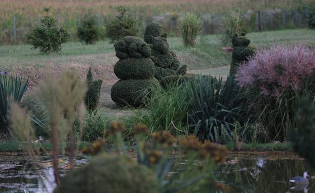 Bajkoviti vrt u srcu Međimurja: Prvi i jedini Topiary park u Hrvatskoj krije se u Sračincu
