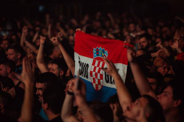 FOTO Pogledajte kako je bilo drugu večer zaredom na koncertu Thompsona u Splitu