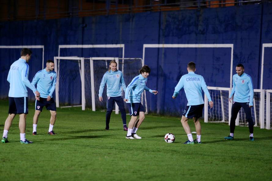 Kapetan-povratnik predvodio je trening, trojica na poštedi