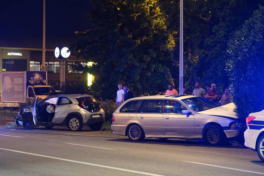 Zagreb: U prometnoj nesreći u Prečkom sudjelovala dva vozila