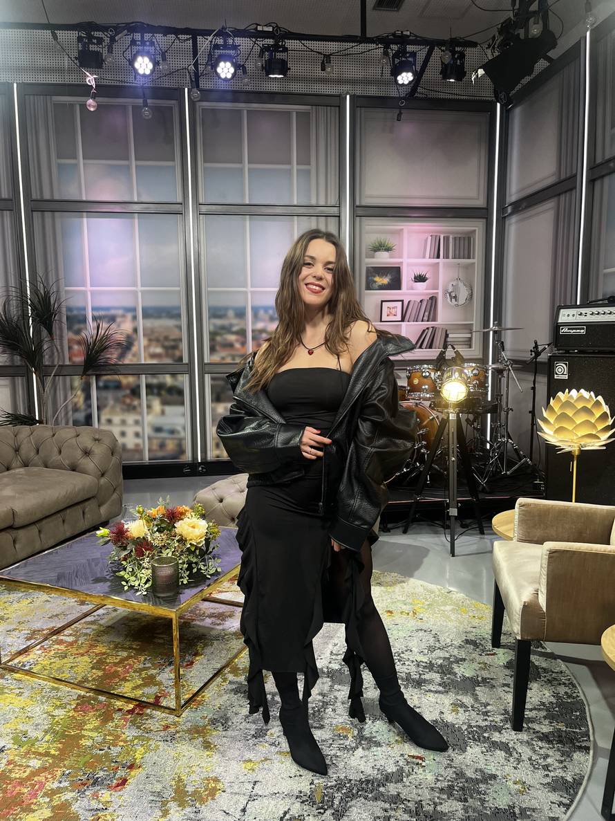 Lara Demarin se vraća na Doru s pjesmom Mantra: 'Cvek me naučio da se strpljenje isplati!'