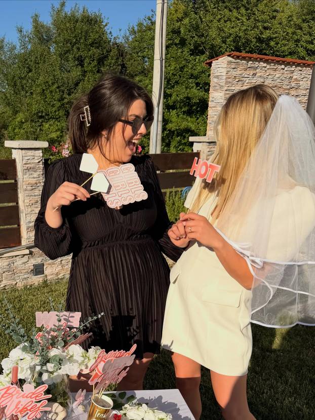 FOTO Hrvatica koja nastupa za Crnu Goru udala se u Zagrebu