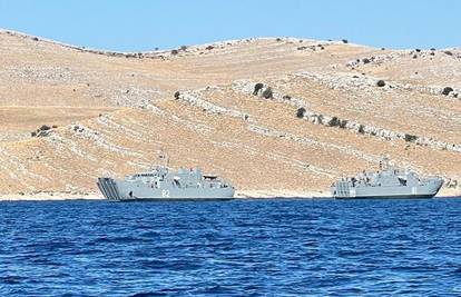 Ratni brod 'Cetina' odsukali su s Kornata: 'Nema ozlijeđenih, nastala je tek materijalna šteta'