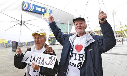 Tužni Marica i Mijat ipak nisu dobili karte za polufinale: Još se nadaju, ukraden im je i natpis!