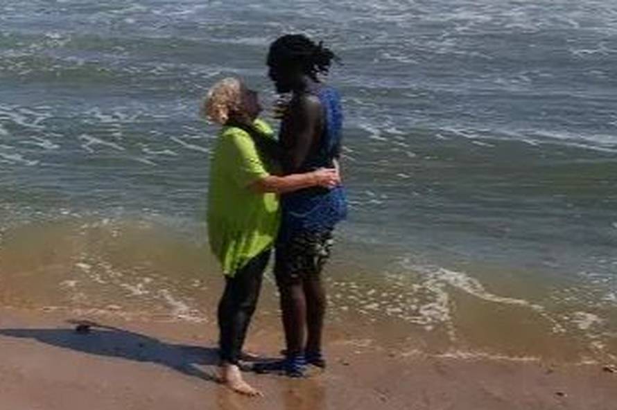 Baka se zbog 'magičnog' seksa zaljubila u 30 godina mlađeg - koštao ju je 150.000 kn i otišao