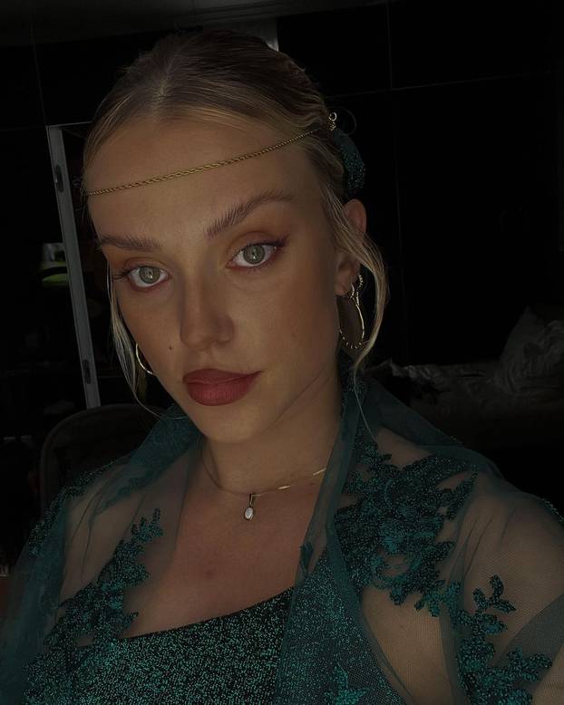 FOTO Vrsaljkova Kaja ima novu frizuru! Sad više nije plavuša...