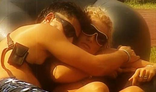 FOTO Sje&cacute;ate li ih se? Upoznali se u Big Brotheru, a sada imaju dvoje djece i sretan brak...