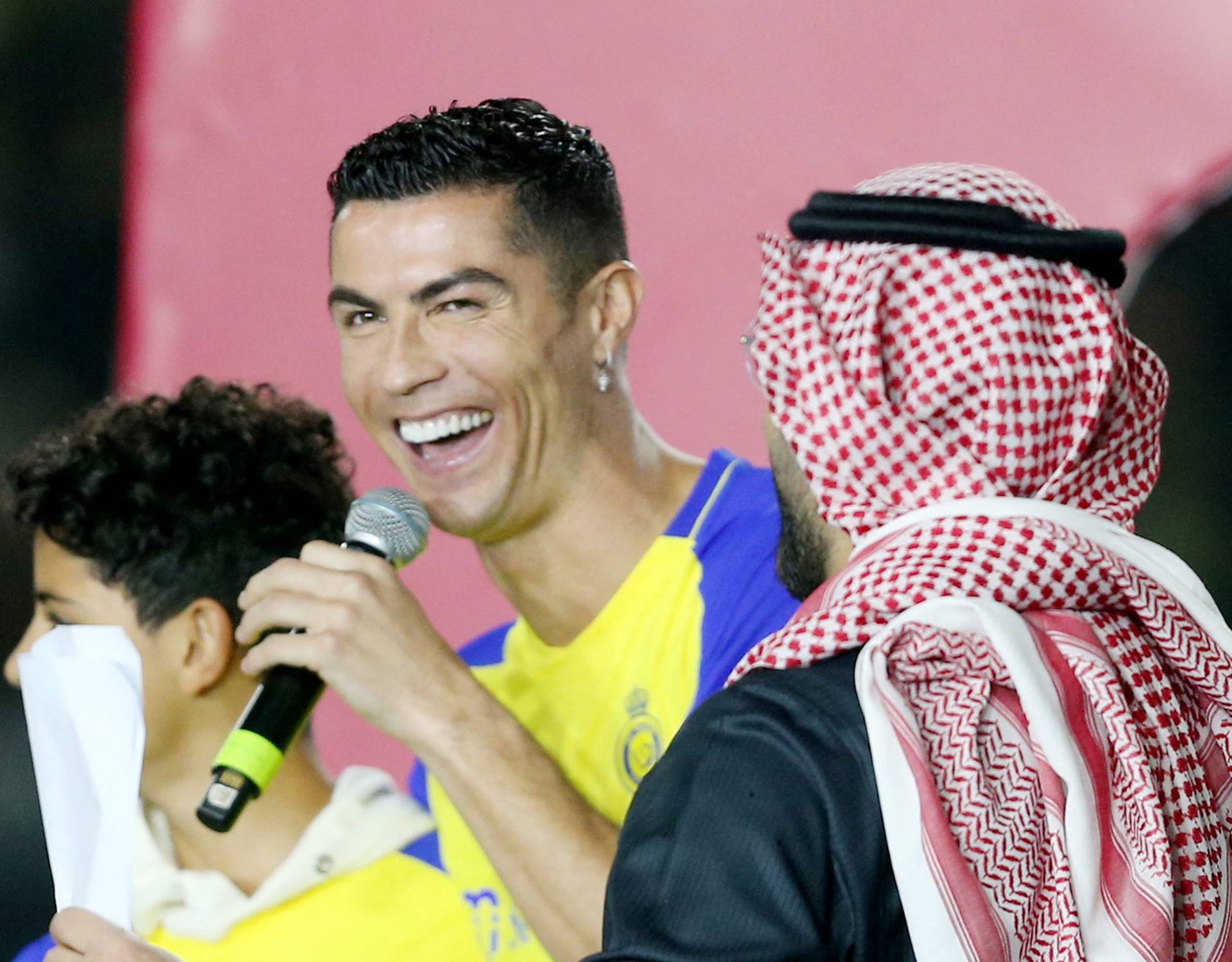 Al Nassr unveil new signing Cristiano Ronaldo