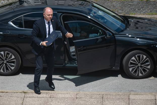 Zagreb: Dolazak članova Vlade na sjednicu