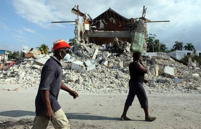 Novi potres jačine čak 6.1 po Richteru pogodio Haiti