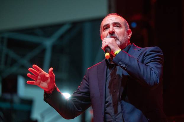 Drazen Zečić nastupio na 13. Hrvatskoj noći u Frankfurtu