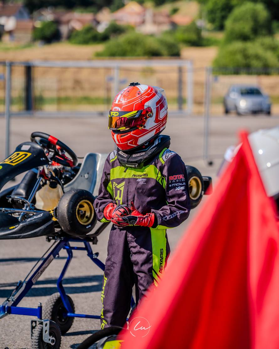 Hrvatski karting dobiva novu zvijezdu: Ivan Janičijević (11) oduševljava rezultatima...