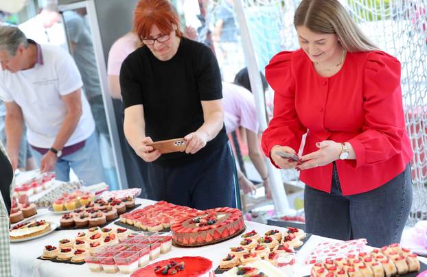 Održana je manifestacija Dani jagoda u Vrgorcu