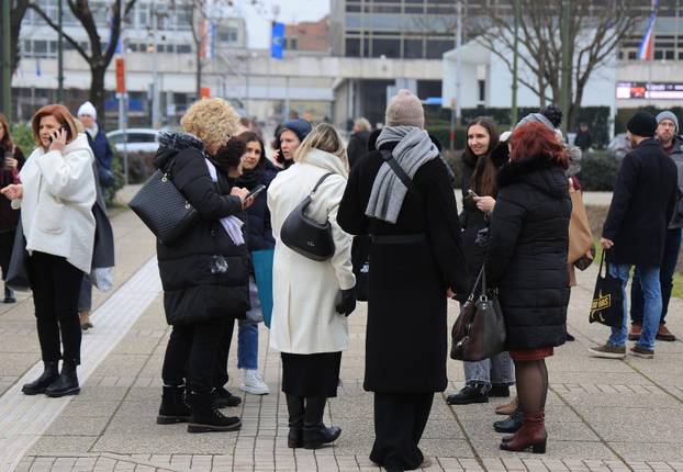 Zagreb: Evakuacija Gradskog poglavarstva zbog dojave o eksplozivnoj napravi