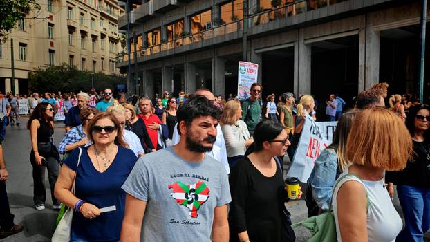 VIDEO Štrajk u Ateni: Blokiran centar, tisuće na ulicama...