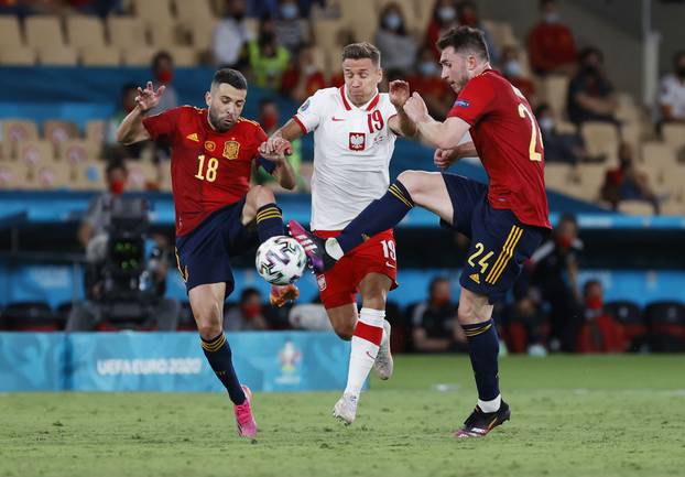 Euro 2020 - Group E - Spain v Poland